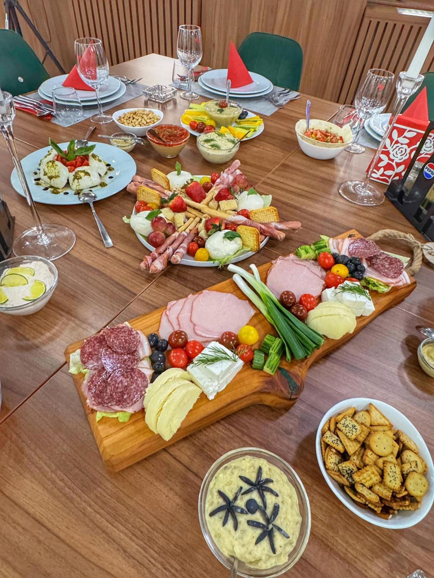 Hotel Gâlma Moroeni Dış mekan fotoğraf